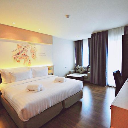 Parinda Hotel Bangkok Esterno foto