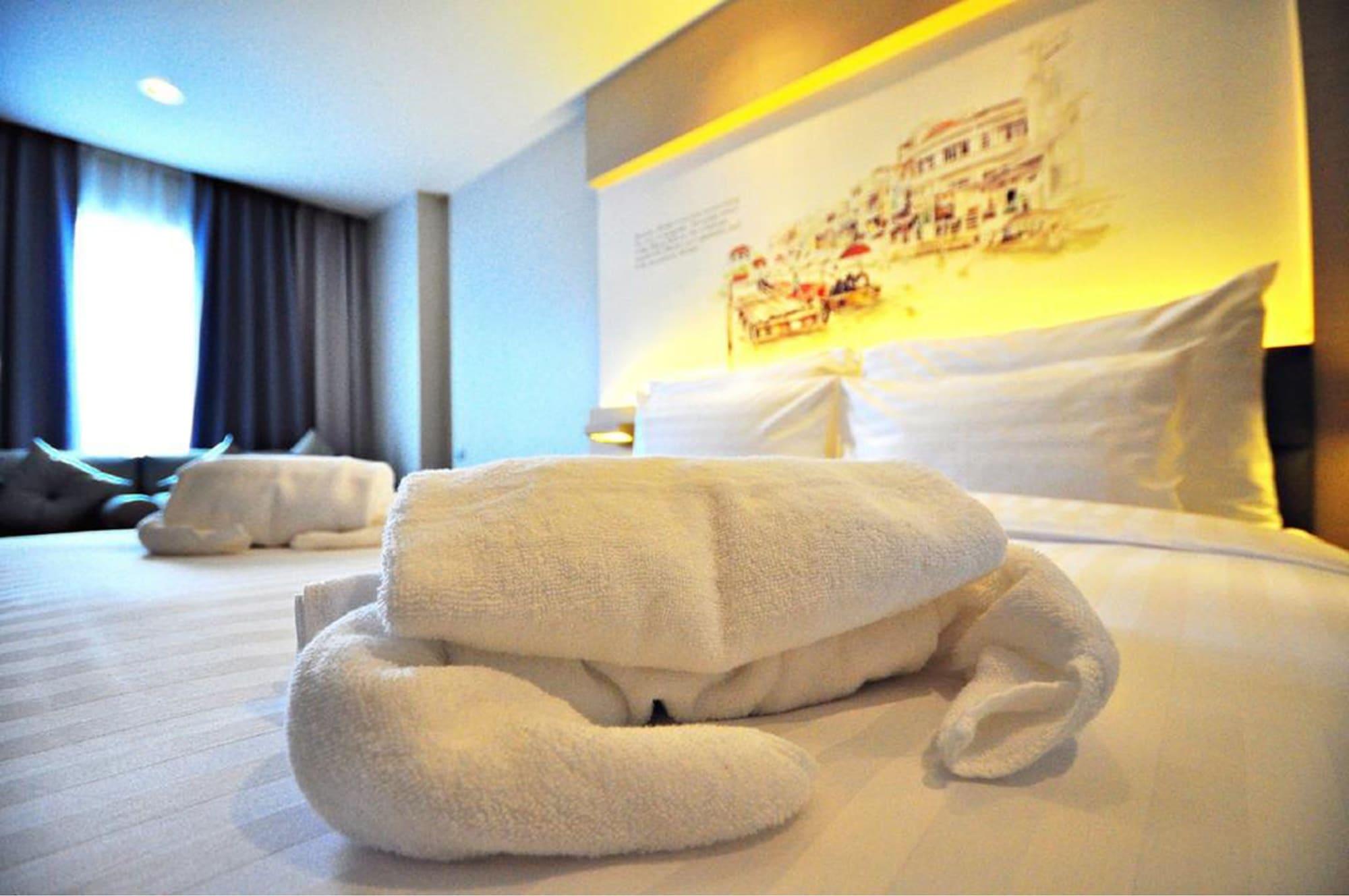 Parinda Hotel Bangkok Esterno foto