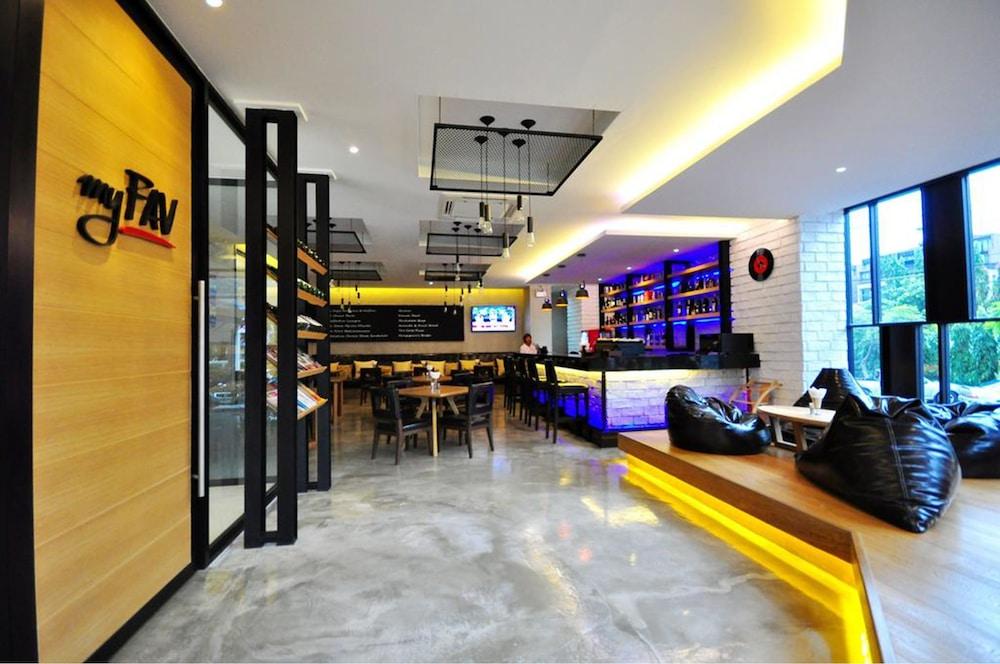 Parinda Hotel Bangkok Esterno foto