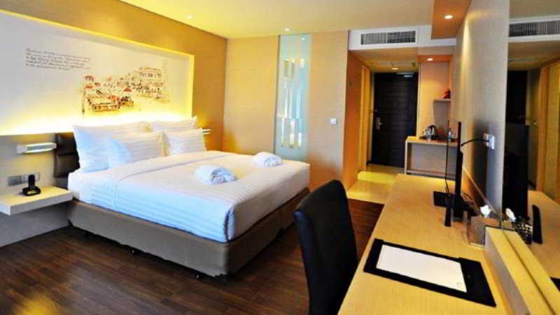 Parinda Hotel Bangkok Esterno foto