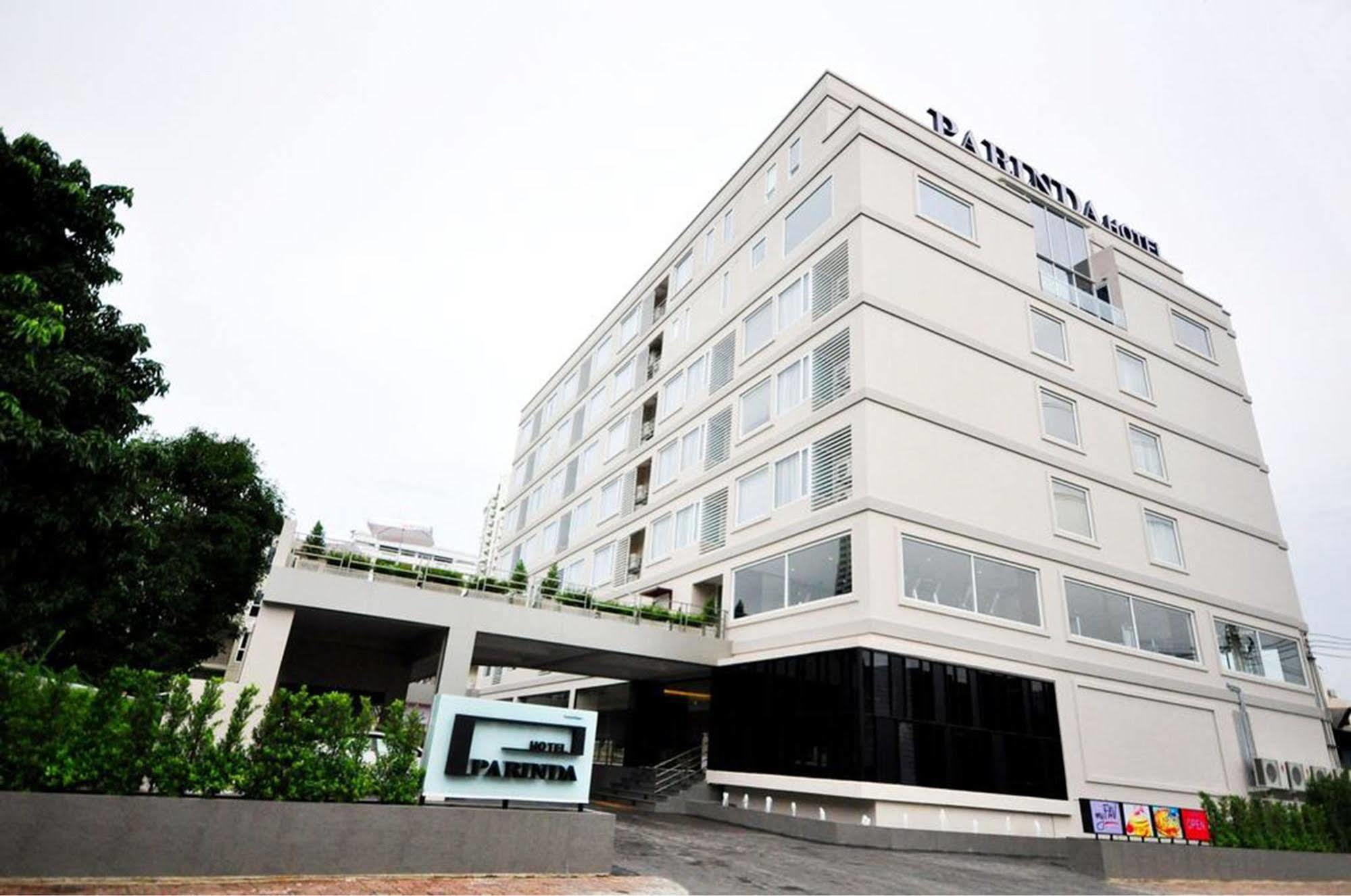 Parinda Hotel Bangkok Esterno foto